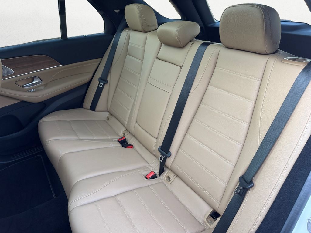 Used 2024 Mercedes-Benz GLE 450 4MATIC image 13