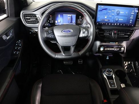 Used 2023 Ford Escape ST-Line w/ Tech Pack #1 AWD/4WD image 3