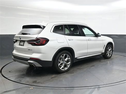 Used 2024 BMW X3 xDrive30i image 4