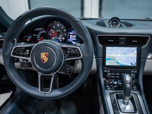 Used 2019 Porsche 911 Carrera S RWD image 25