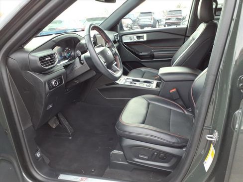 Certified 2023 Ford Explorer ST-Line w/ Class IV Trailer Tow Package image 13