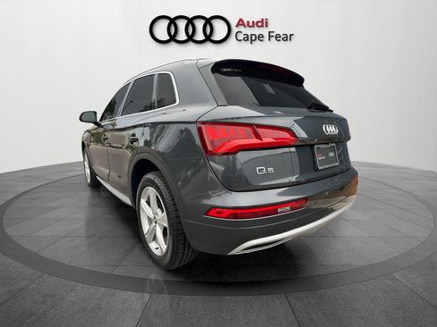 Used 2020 Audi Q5 2.0T Premium w/ Convenience Package image 3