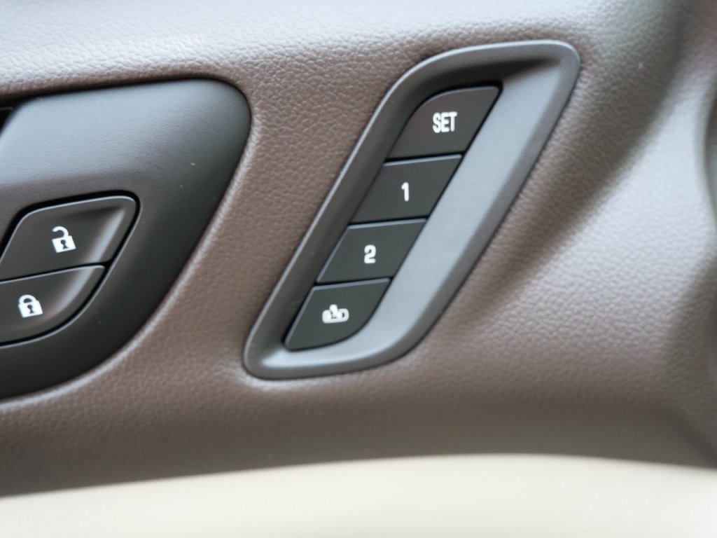 Certified 2019 GMC Acadia Denali w/ Technology Package AWD/4WD image 16