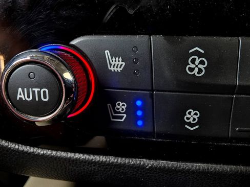 Used 2021 Buick Enclave Premium w/ Surround and Sites Package AWD/4WD image 47