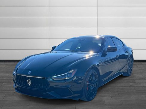 Used 2018 Maserati Ghibli GranSport image 5