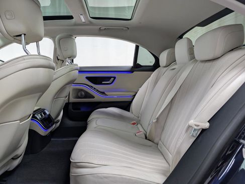 Used 2022 Mercedes-Benz S 500 4MATIC image 21