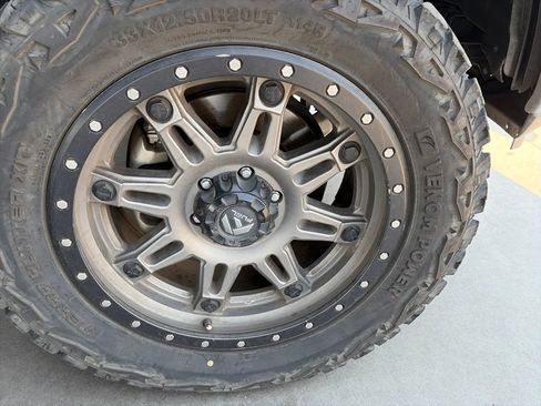 Used 2019 Ford F150 Lariat w/ Equipment Group 502A Luxury AWD/4WD image 10