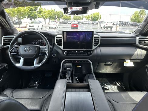 Used 2024 Toyota Tundra Platinum AWD/4WD image 29