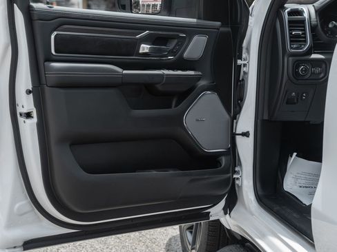 New 2026 RAM 1500 Laramie AWD/4WD image 41