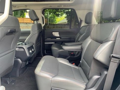 Certified 2025 Ford Expedition Active AWD/4WD image 21