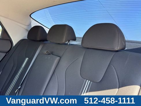 Used 2024 Hyundai Elantra SEL w/ Convenience Package FWD image 27