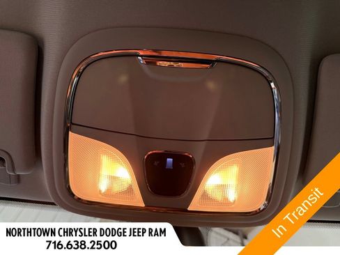Used 2020 Jeep Cherokee Limited AWD/4WD image 23