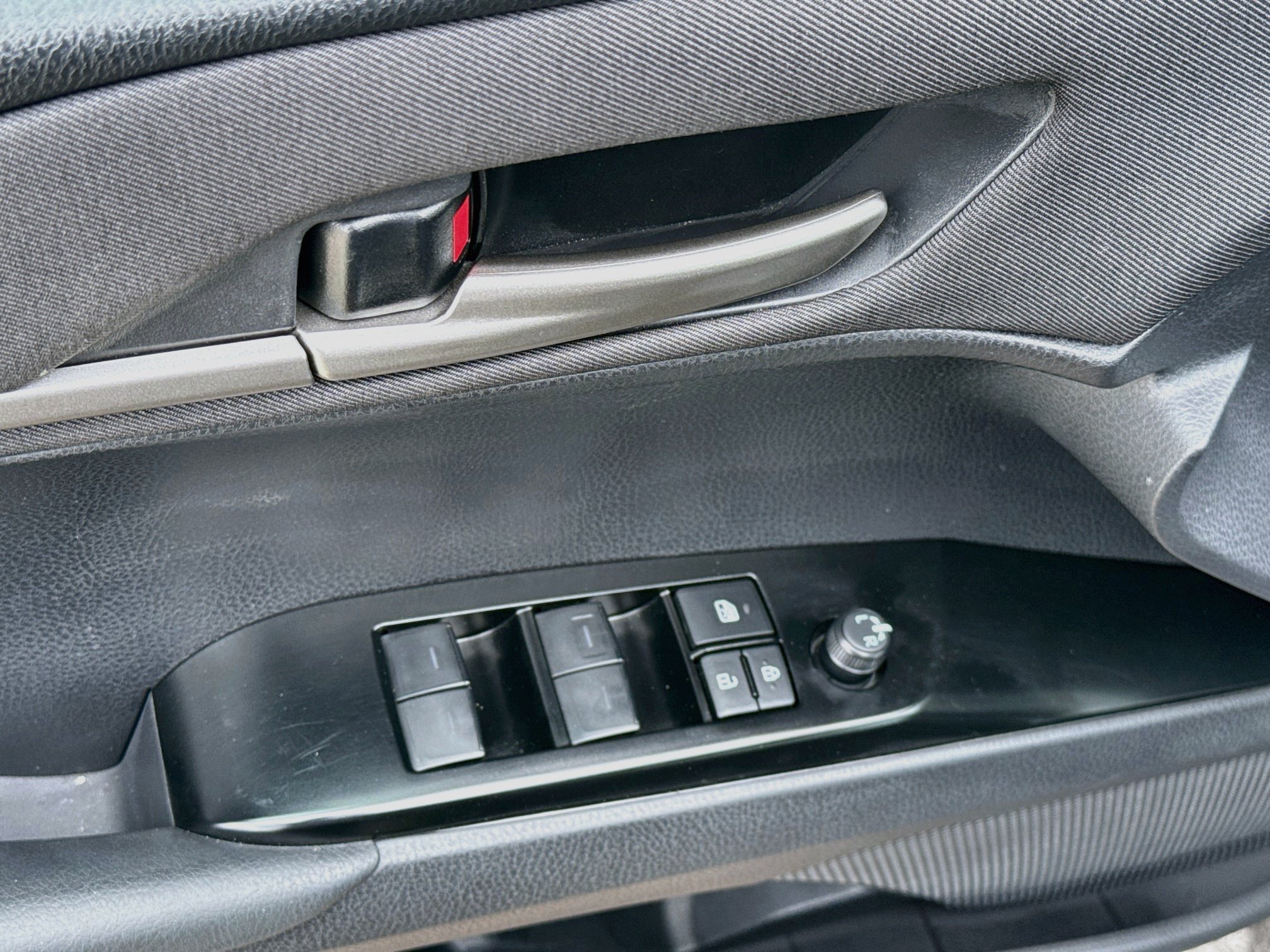 Used 2026 Toyota Camry LE FWD image 15