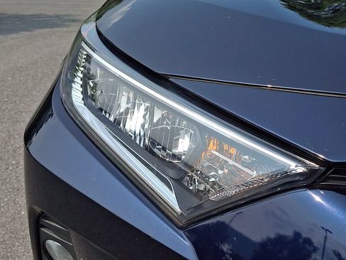 Used 2021 Toyota RAV4 XLE w/ Convenience Package AWD/4WD image 11