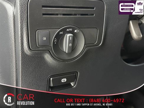 Used 2023 Mercedes-Benz Metris image 19