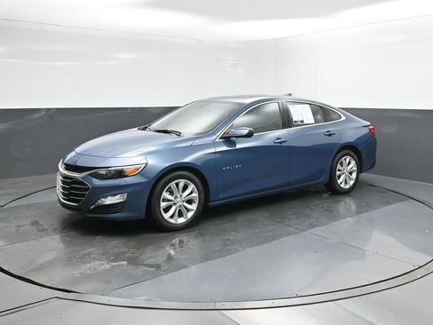 Used 2024 Chevrolet Malibu LT FWD image 1