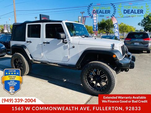 Used 2013 Jeep Wrangler Unlimited Sport image 6