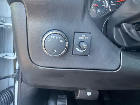 Used 2025 GMC Savana 2500 w/ Driver Convenience Package RWD image 28