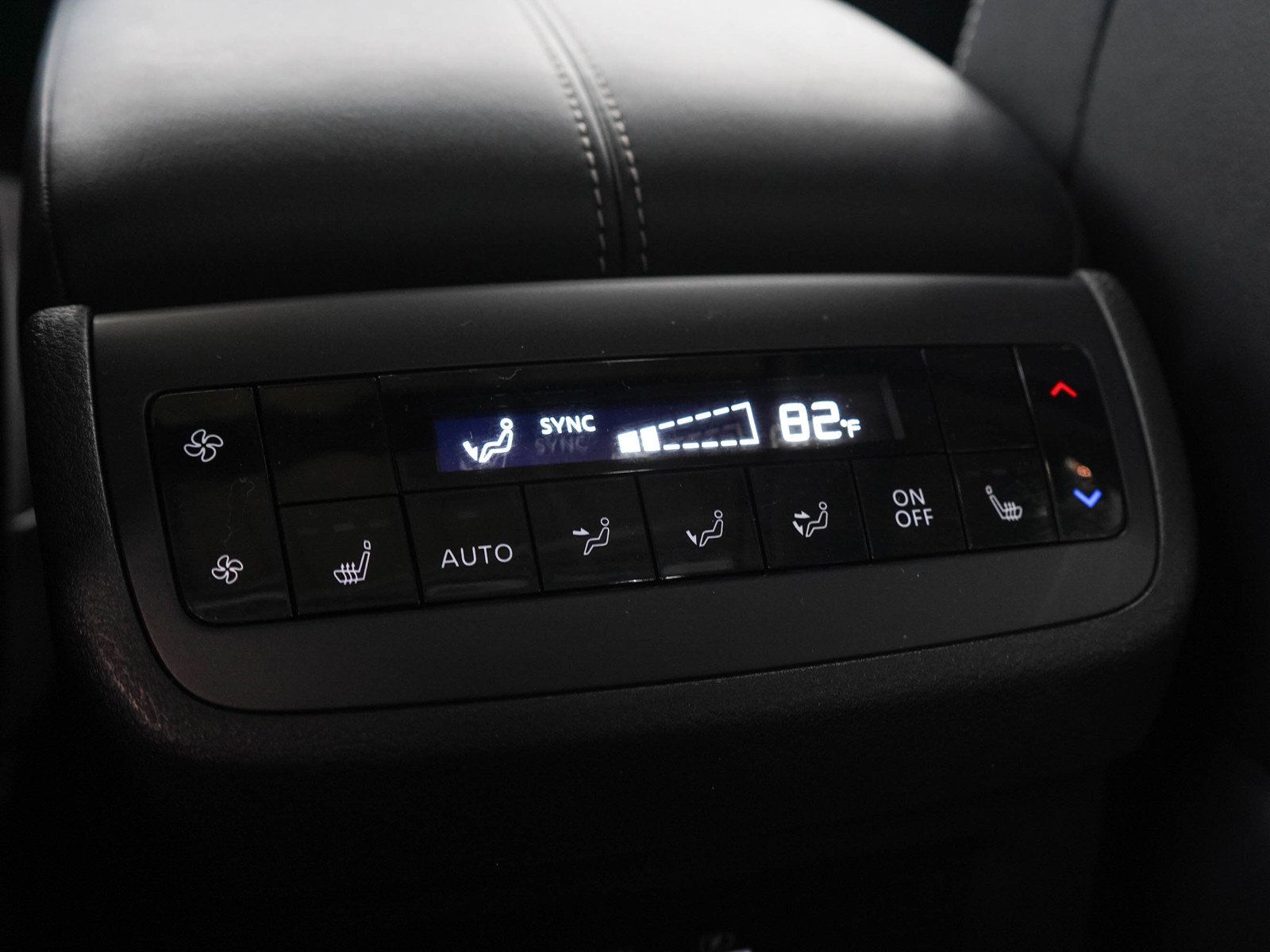 Used 2024 Nissan Pathfinder SL w/ SL Premium Package AWD/4WD image 17