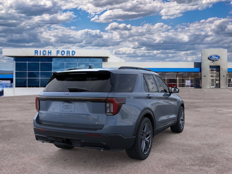 New 2026 Ford Explorer ST-Line w/ ST-Line Street Pack AWD/4WD image 8