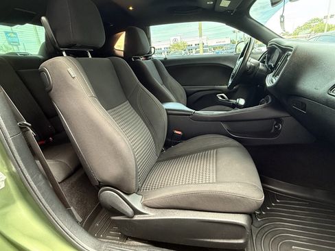 Used 2018 Dodge Challenger SXT w/ Blacktop Package image 17
