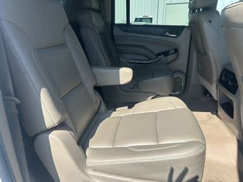Used 2016 GMC Yukon XL SLT RWD image 15