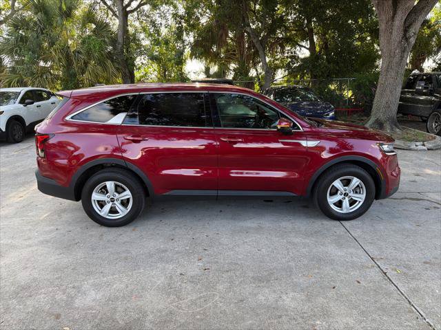 Used 2022 Kia Sorento LX FWD image 6