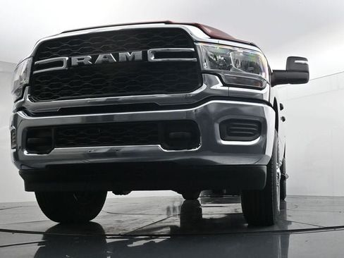 Used 2024 RAM 2500 Tradesman w/ Chrome Appearance Group AWD/4WD image 31