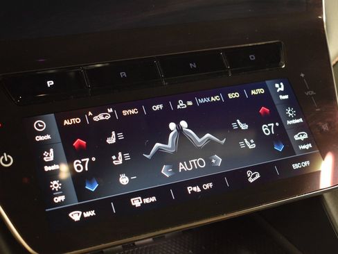 New 2025 Maserati Grecale Folgore image 36