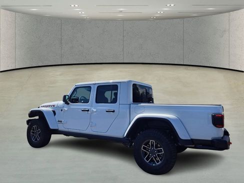 New 2025 Jeep Gladiator Mojave image 7