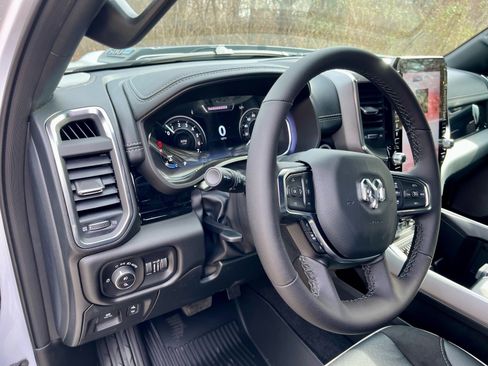 New 2026 RAM 1500 Laramie w/ Night Edition AWD/4WD image 10