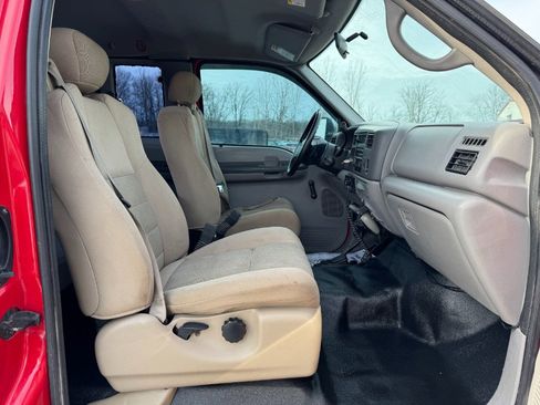 Used 2001 Ford F250 XL image 17
