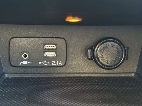 Used 2021 Subaru Crosstrek 2.0i Premium image 19