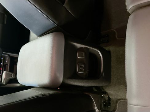 Used 2016 Chevrolet Colorado Z71 RWD image 27