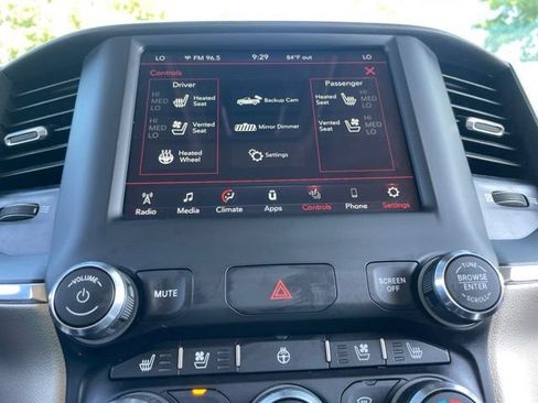 Used 2021 RAM 1500 Laramie AWD/4WD image 28