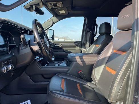 Used 2024 GMC Sierra 2500 AT4 w/ AT4 Premium Plus Package image 11