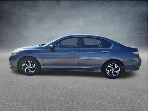 Used 2017 Honda Accord LX image 9