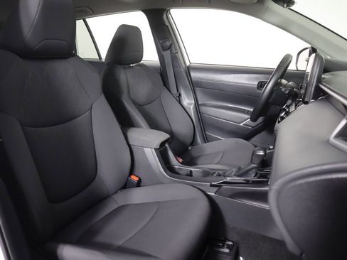 Used 2024 Toyota Corolla Cross LE image 26