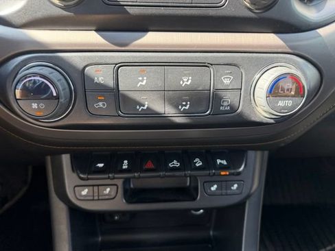 Used 2022 GMC Canyon AT4 w/ Trailering Package AWD/4WD image 26