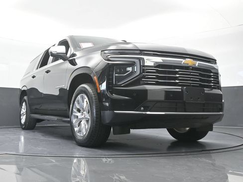Used 2026 Chevrolet Suburban Premier AWD/4WD image 72