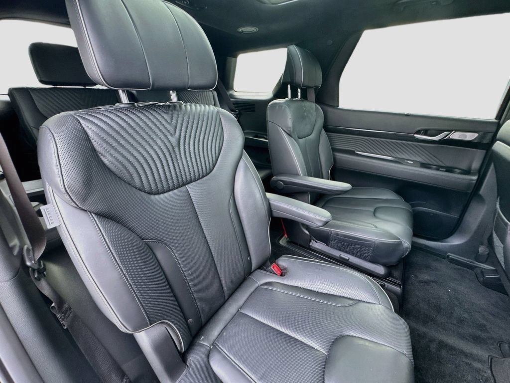 Used 2025 Hyundai Palisade Calligraphy AWD/4WD image 30