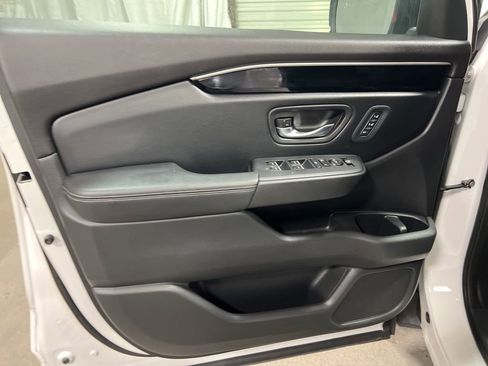 Used 2023 Honda Pilot EX-L image 22