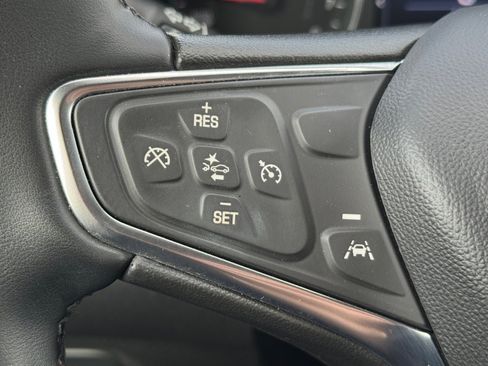 Used 2024 Chevrolet Equinox LT image 18