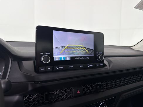 Used 2025 Honda Accord LX image 18