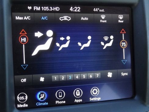 Used 2023 Chrysler 300 Touring image 21