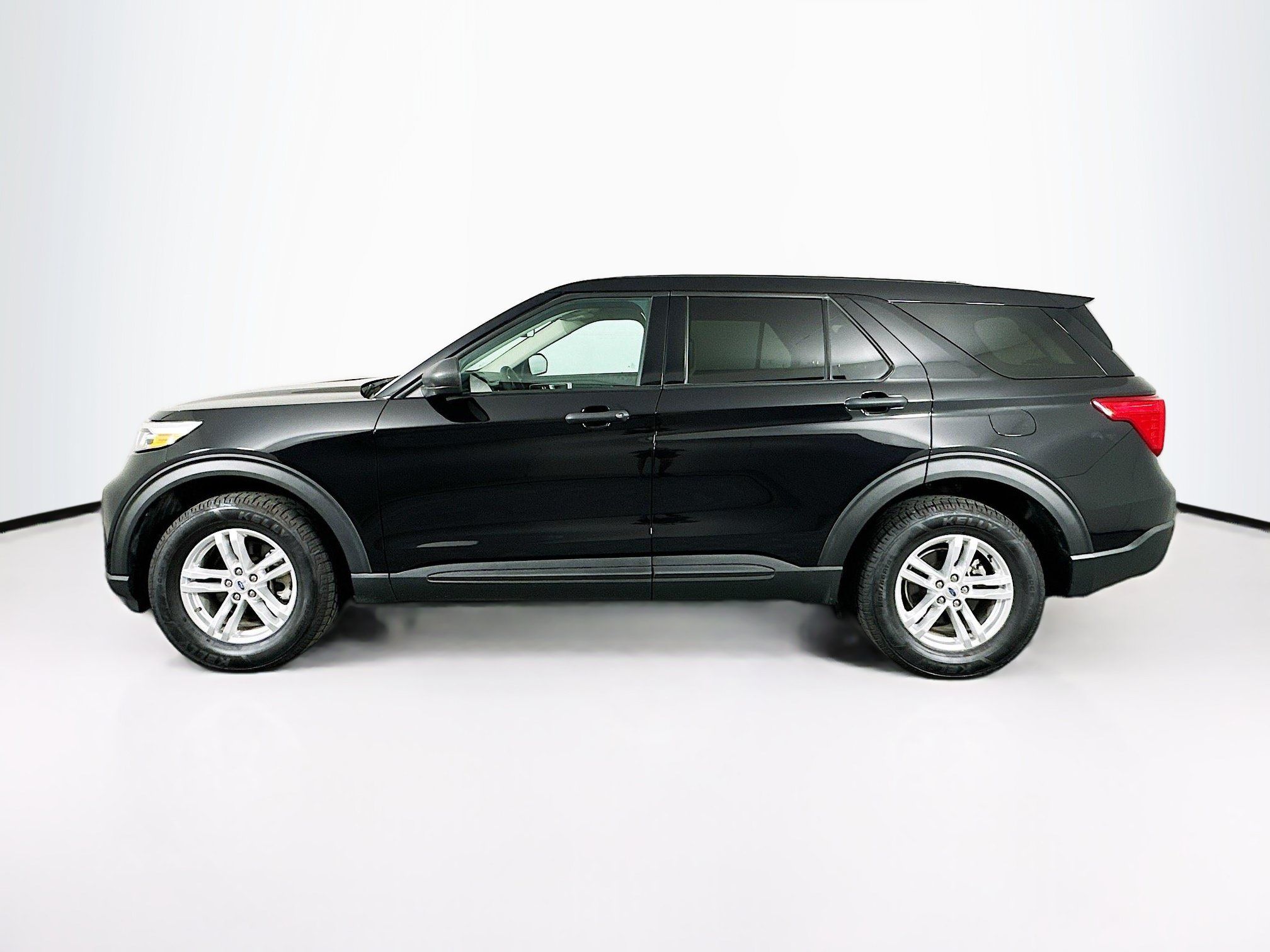 Used 2023 Ford Explorer 4WD image 4