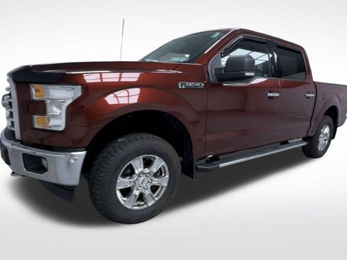Used 2017 Ford F150 XLT w/ Equipment Group 302A Luxury AWD/4WD image 4