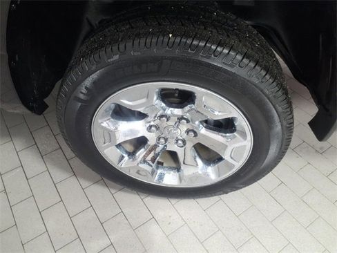 Used 2019 RAM 1500 Big Horn image 8