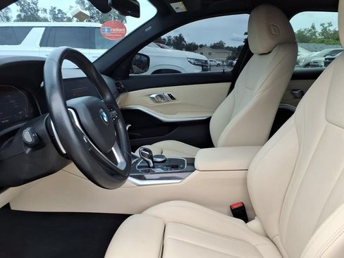 Used 2020 BMW 330i Sedan w/ Convenience Package RWD image 24