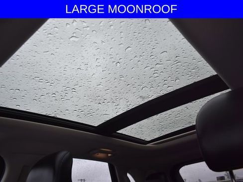 Used 2017 Ford Edge Titanium w/ Equipment Group 301A image 8